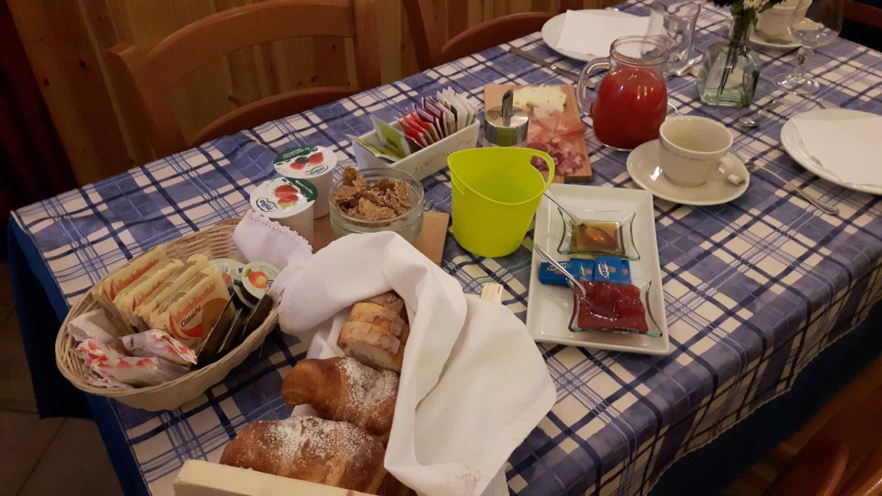 Hotel Trattoria Bar Pace Re Zewnętrze zdjęcie